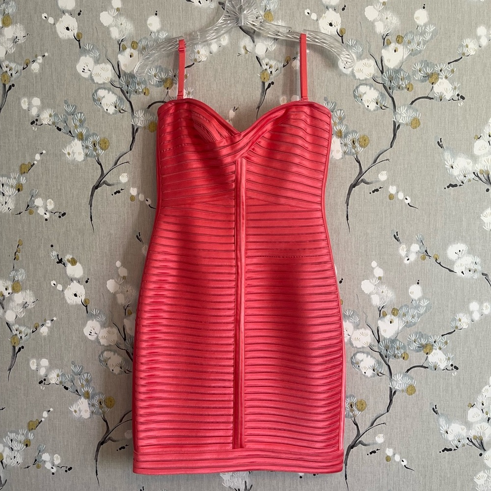 Vintage BCBG 90s 00s Y2K bandage mini sweetheart dress
